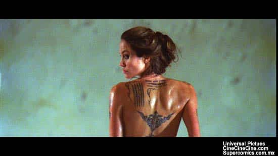 angelina-jolie-en-wanted-se-busca.jpg